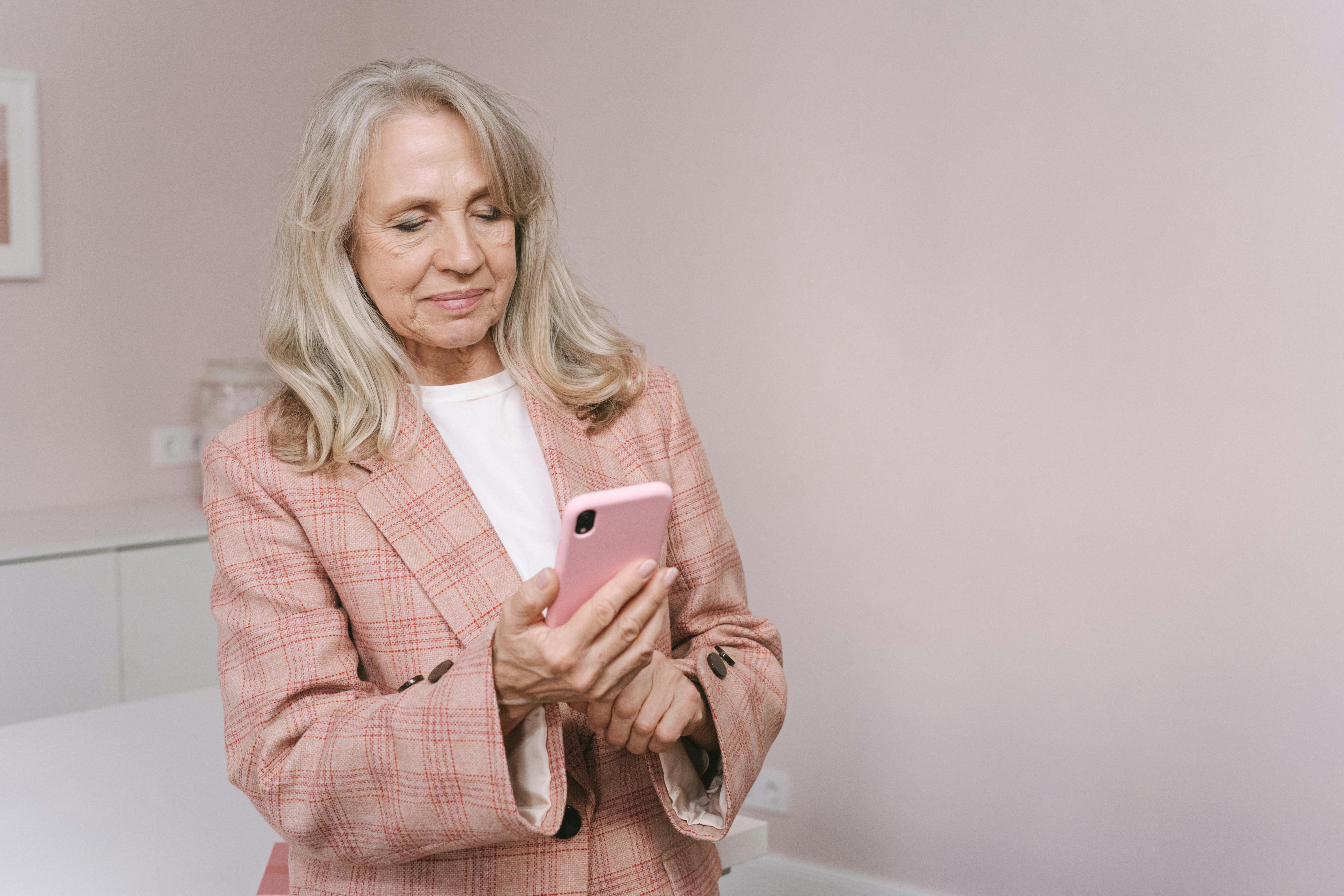 Phone Number Lookup UK | WhoCalledLookup Free Tool